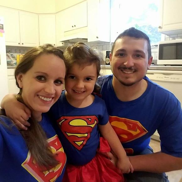 Meet your Posher, Laura - Picture 1 of 1